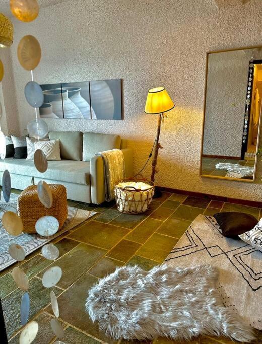 Seaterra Boutique Suite Каламос Екстер'єр фото