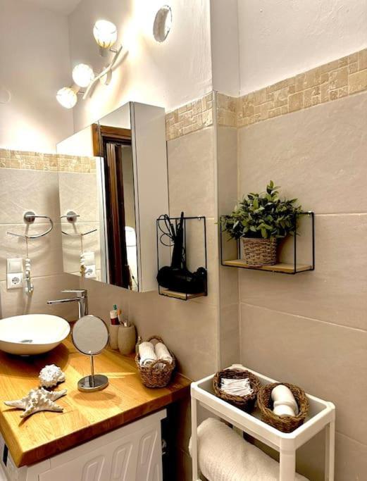 Seaterra Boutique Suite Каламос Екстер'єр фото