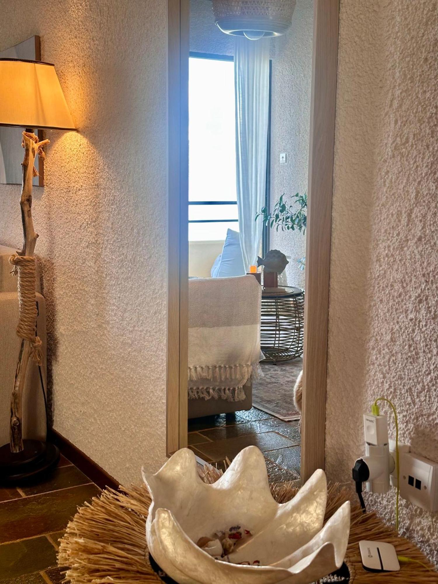 Seaterra Boutique Suite Каламос Екстер'єр фото